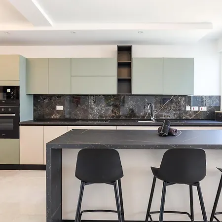 아파트 Sea View 2-bed With Private Jacuzzi Terrace *