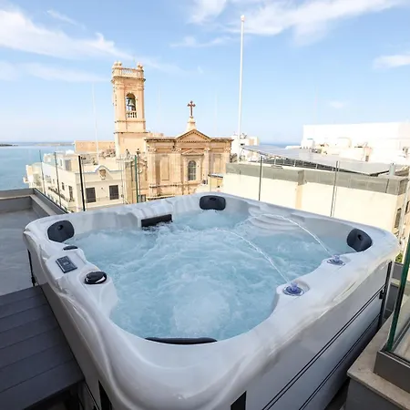 Sea View 2-bed With Private Jacuzzi Terrace 아파트 세인트폴스베이