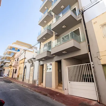 Sea View 2-bed With Private Jacuzzi Terrace